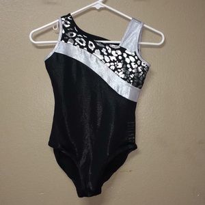 ✋🏻PRICE FIRM🤚🏻Justice Dance& Gymnastic leotard